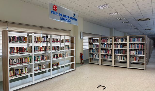Üniversitede Prof. Dr. İlber Ortaylı kitaplığı oluşturuldu