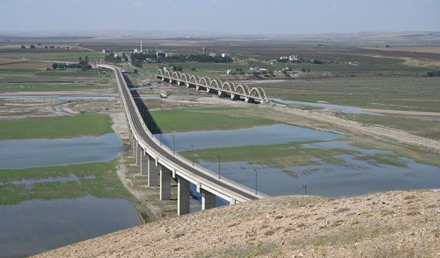 Zilek’te Uydu Kent İçin İlk Adım: Vali Canalp Sahada İnceledi