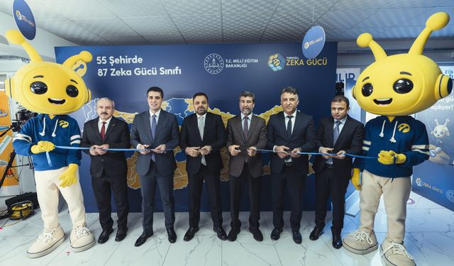 Turkcell Zeka Gücü Projesi’nin yeni sınıfı Elbistan’da açıldı