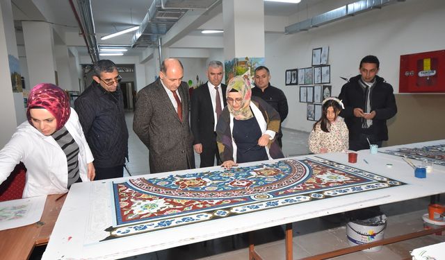 Kalem işi sanatı yeniden canlanıyor