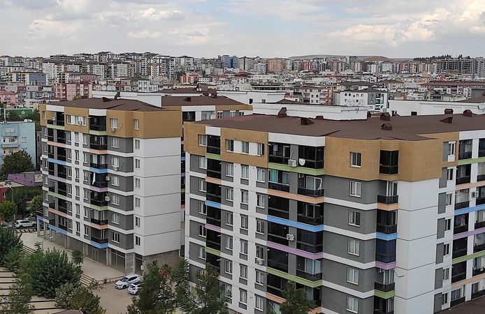 Batman’da emlak piyasası durdu: Ev var, alıcı yok!
