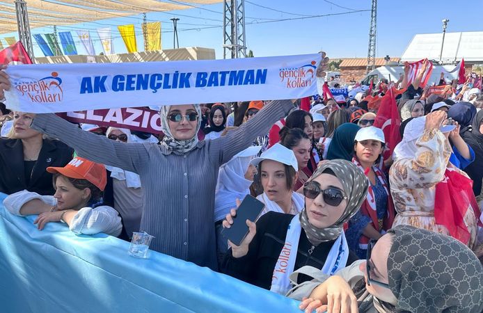 Batman’dan Malazgirt’e 3 Bin 222 Kişi Zafer Coşkusuna Ortak Oldu