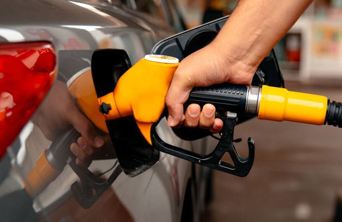 Motorin fiyatlarında 5 liraya varan indirim bekleniyor