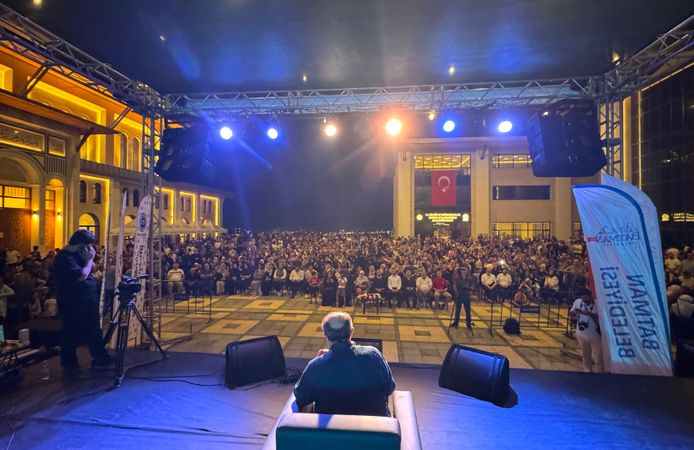 Peygamber Sevgisi Külliyeyi Doldurdu