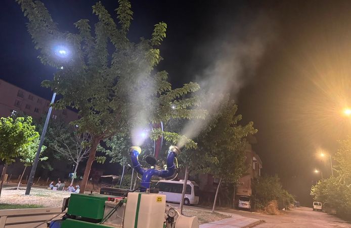 Yaz Mevsiminde İlaçlama Çalışmaları Aralıksız Sürüyor