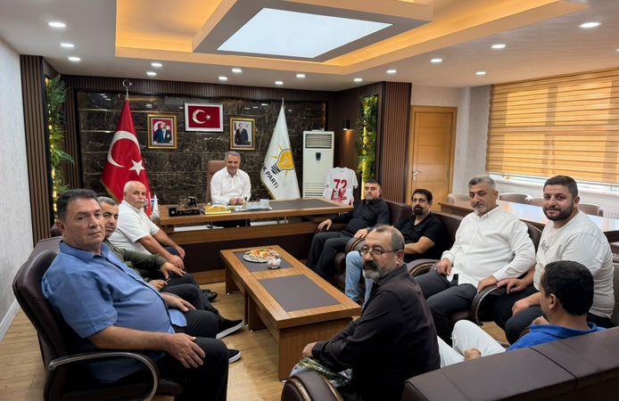 AK Parti Batman İl Başkanlığında Ziyaret Trafiği