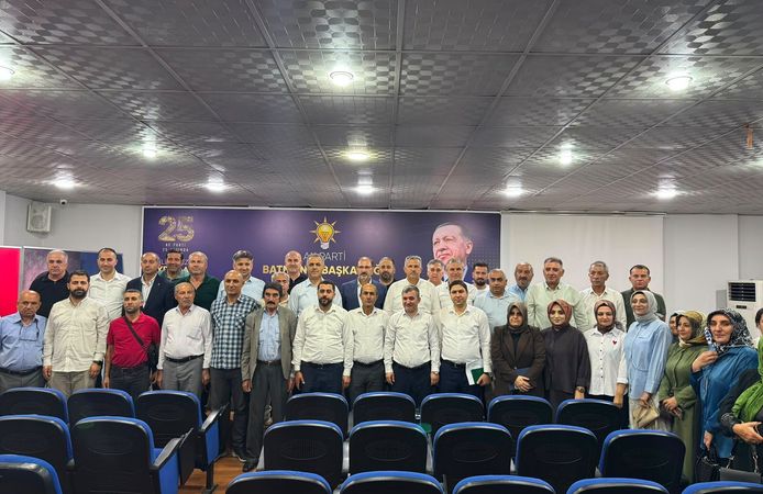 AK PARTİ BATMAN’DA VEFA BULUŞMASI: TECRÜBE GELECEĞE AKTARILDI