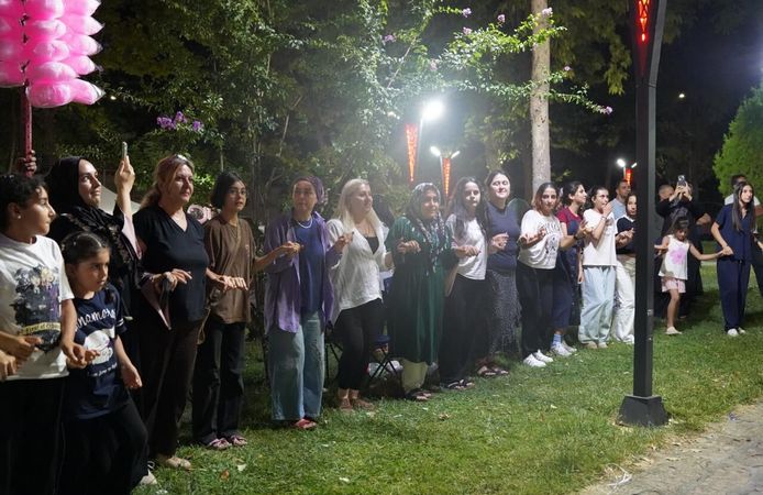 Batman’da Parklar Müzikle Şenlendi