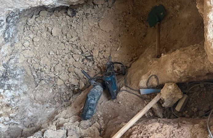 Beşiri’de Kaçak Kazı Suçüstü: Definecilerin Planını Jandarma Bozdu