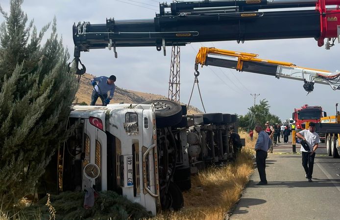Boş Tanker Demirbilek’te Yan Yattı