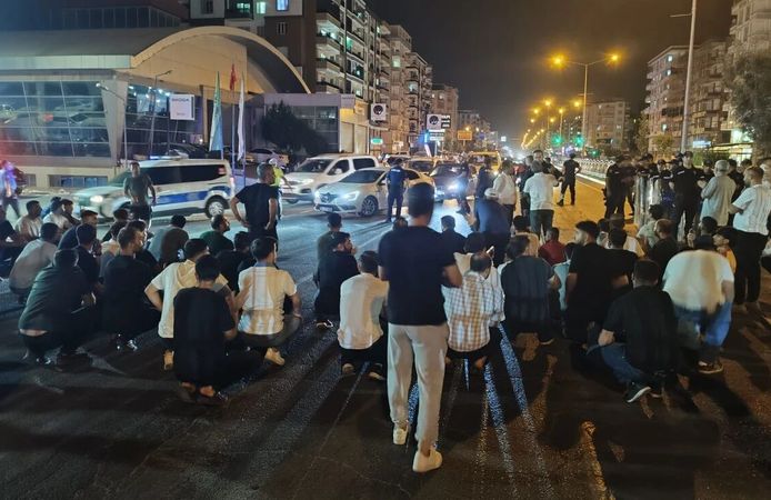 Batman’da yaya geçidinde feci kaza: 1’i ağır 2 yaralı