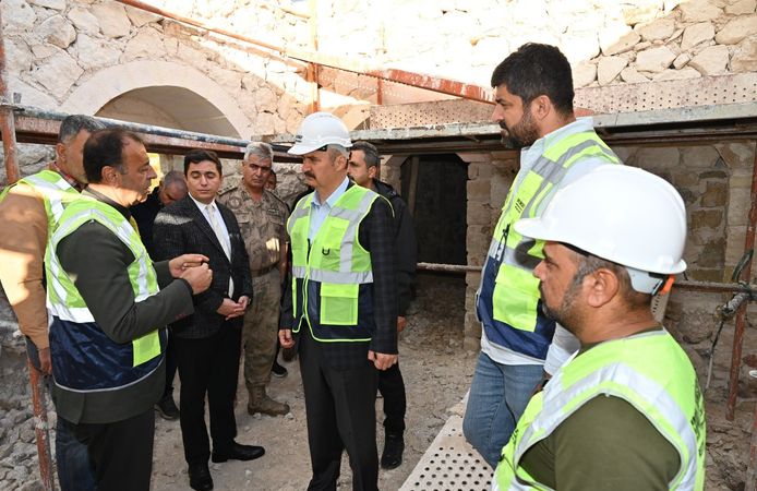 Ezidilerin kutsal mekânı kısa süre içinde yeniden ziyarete açılacak