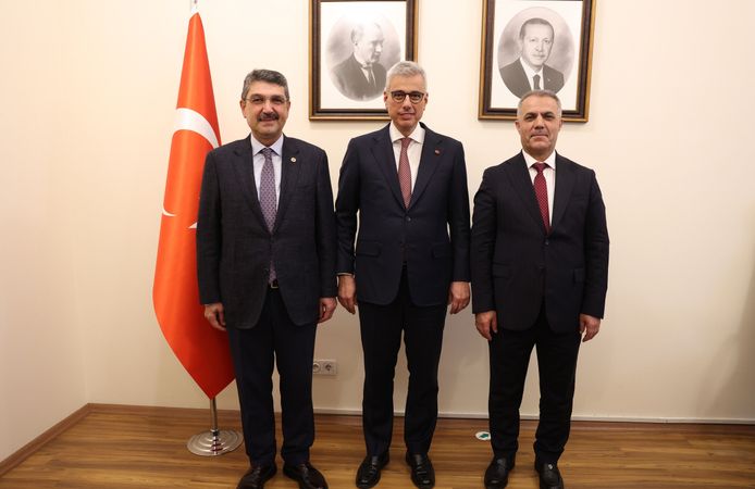 Nasıroğlu, Bakan Memişoğlu ile Görüştü