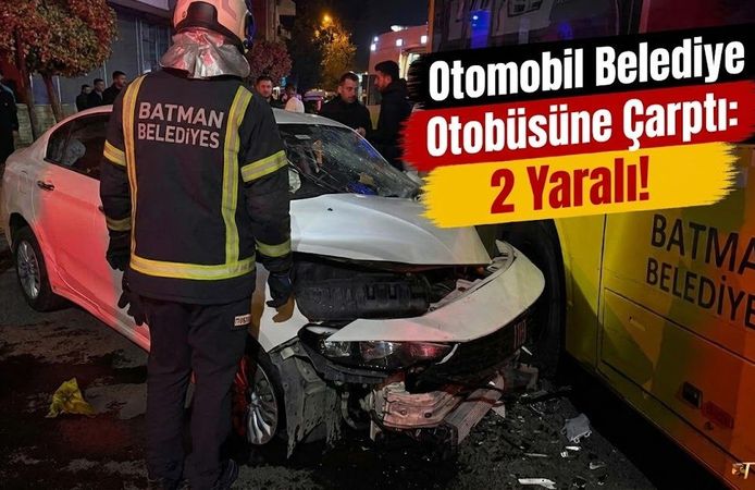 Otomobil Belediye Otobüsüne Çarptı: 2 Yaralı!