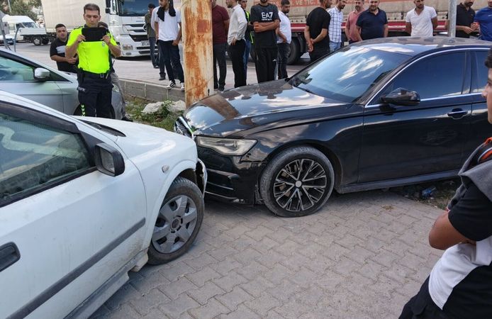 Tır İle Taksinin Çarpıştığı Kazada Bir Kişi Yaralandı