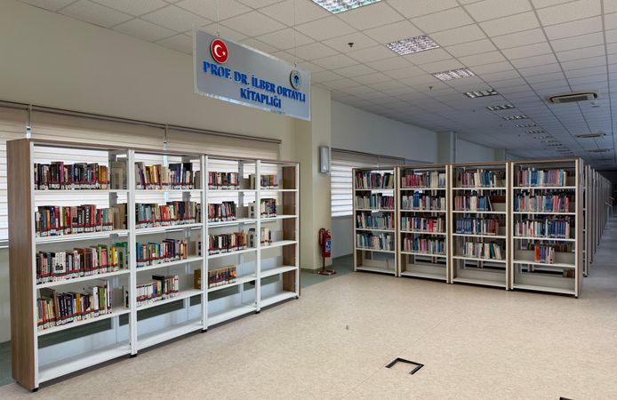 Üniversitede Prof. Dr. İlber Ortaylı kitaplığı oluşturuldu