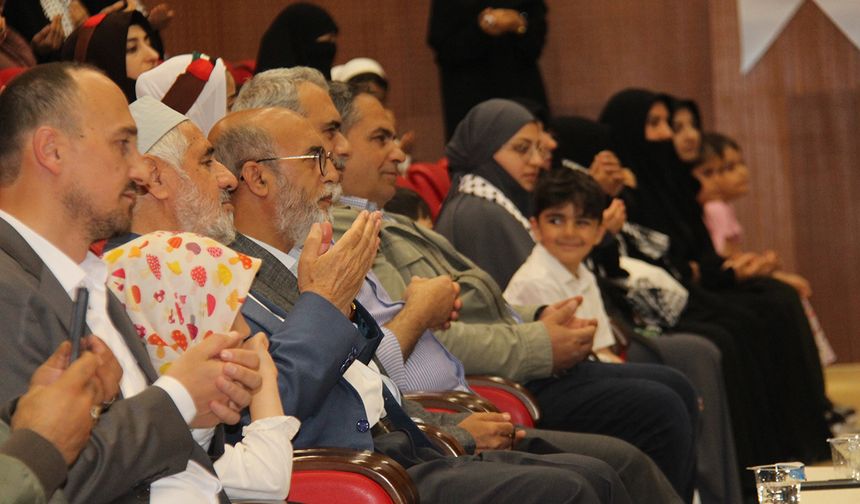 Diyarbakır'da "Çocuk eğitiminde ailenin rolü" semineri düzenledi