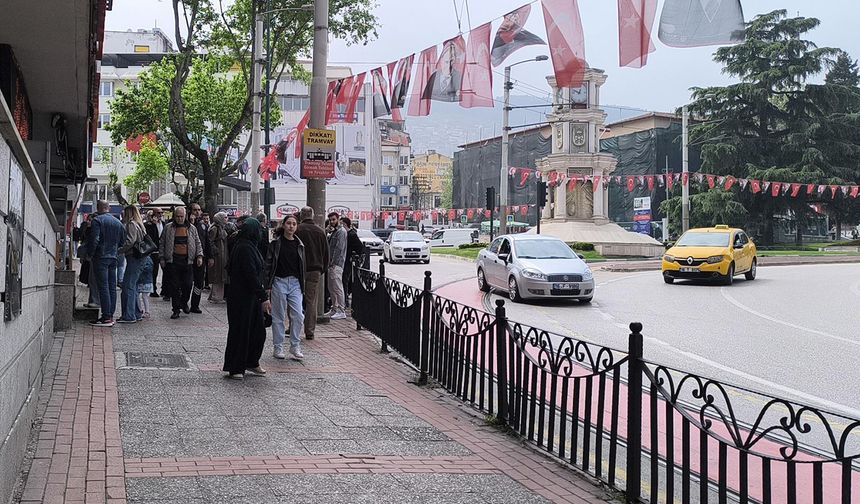 Marmara Denizi’nde 6,2 büyüklüğünde deprem: İstanbul ve çevre illerde hissedildi