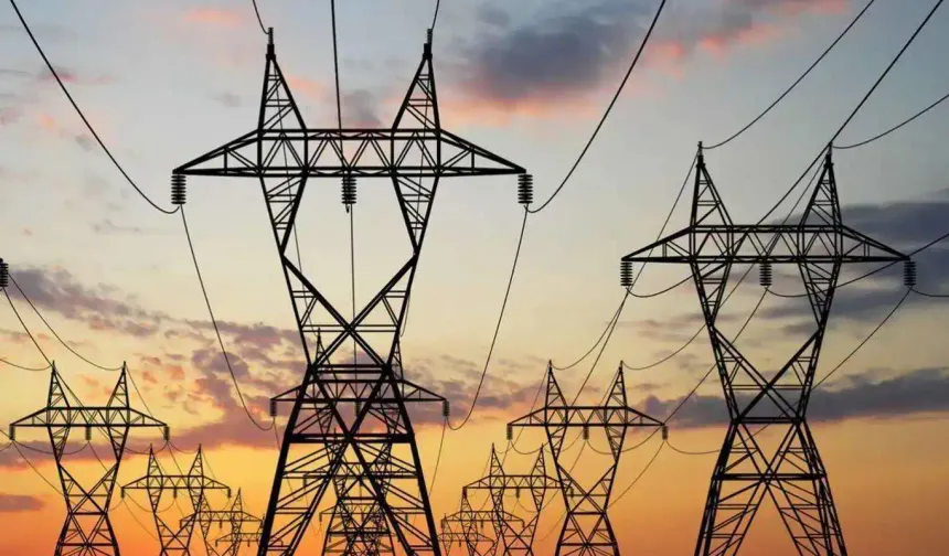 Türkiye'nin elektrik kurulu gücü 118 bin megavatı aştı