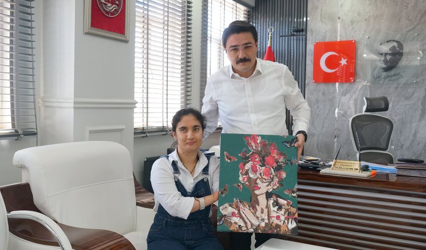 Özel Öğrenciden Kaymakama Duygulandıran Hediye