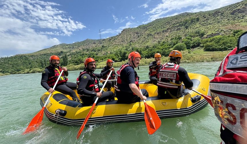 Batman Garzan Çayı'nda ilk kez rafting etkinliği yapıldı