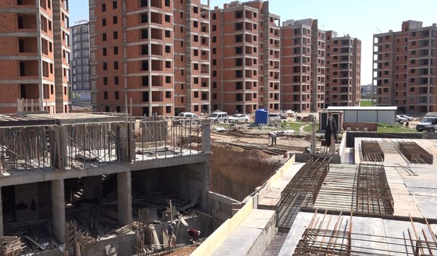Batman'da müteahhit skandalı: Aynı daire birden fazla kişiye satılıyor