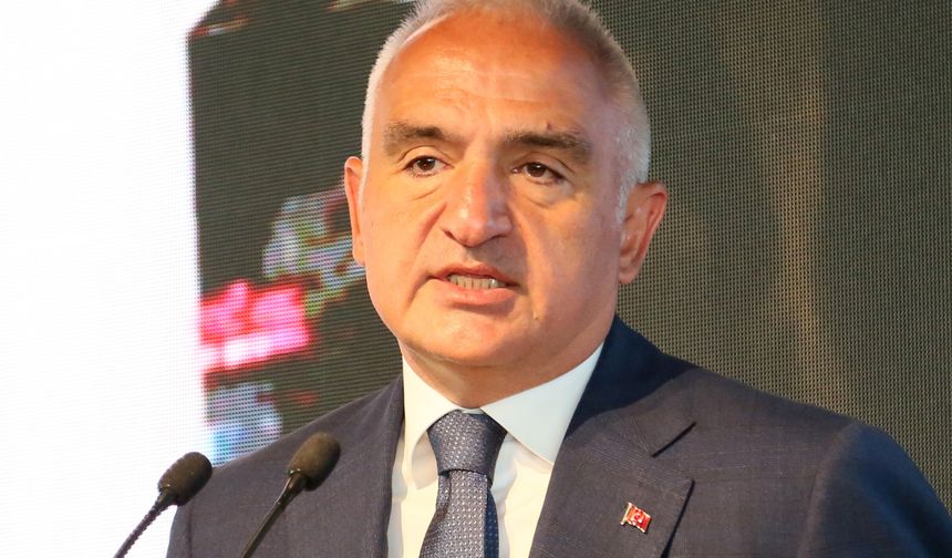 Bakan Ersoy: Temel hedef, 81 ilde 12 ay turizm