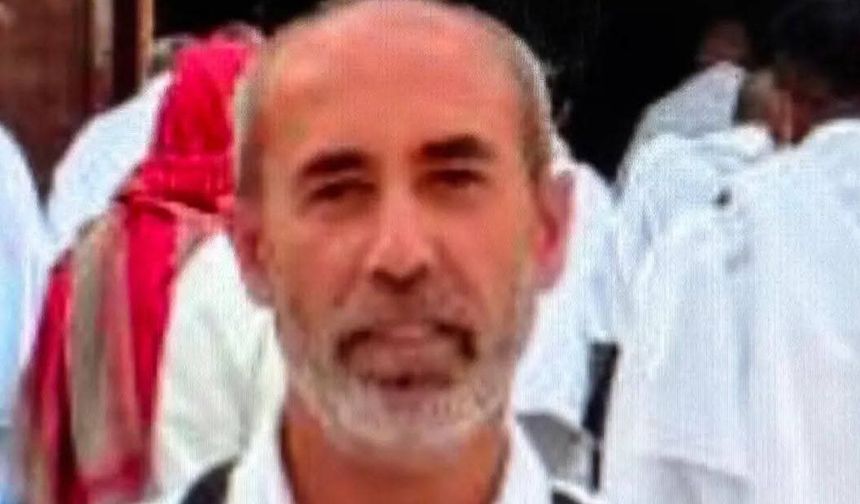 Cami çıkışı yolun karşısına geçerken otomobilin çarptığı yaya öldü