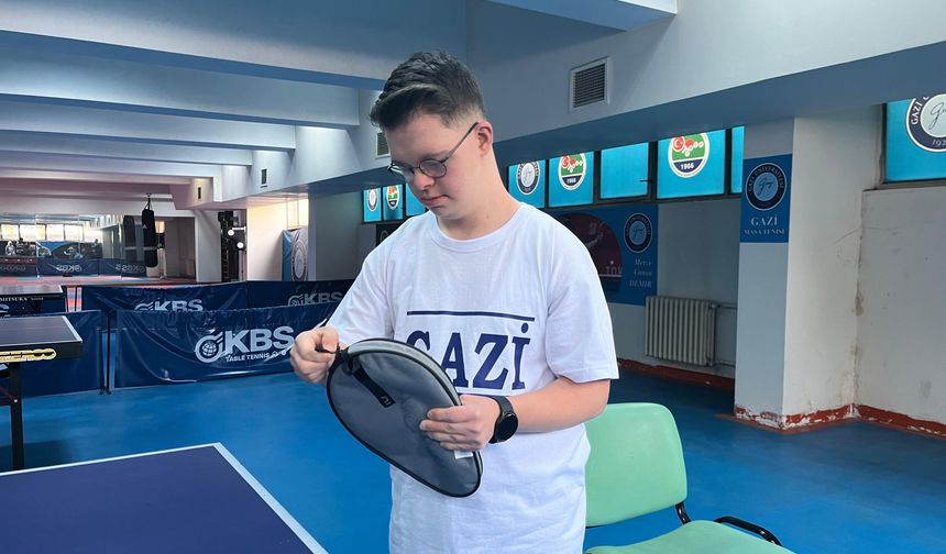 Down sendromlu üniversiteli sporla hayata bağlandı