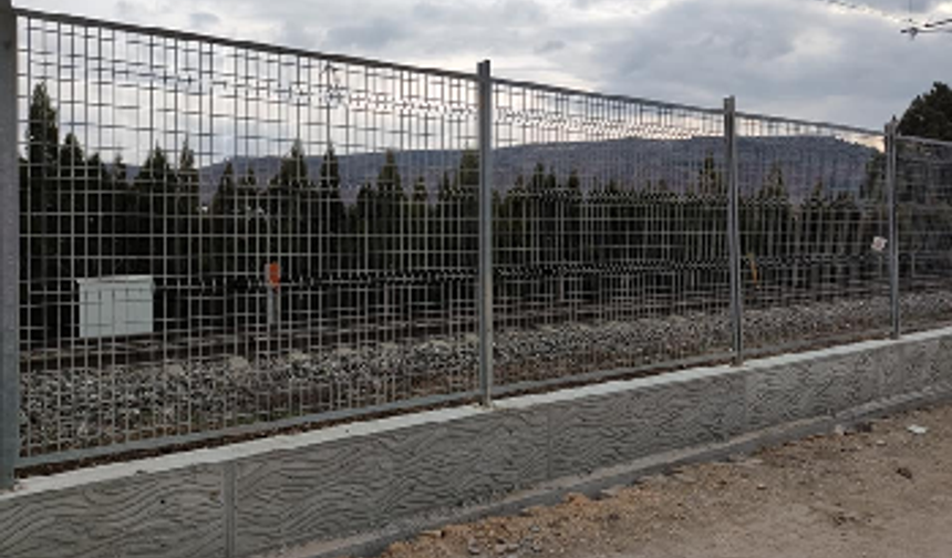 PANEL TİPİ YÜKSEK GÜVENLİKLİ İHATA İŞİ YAPILACAKTIR