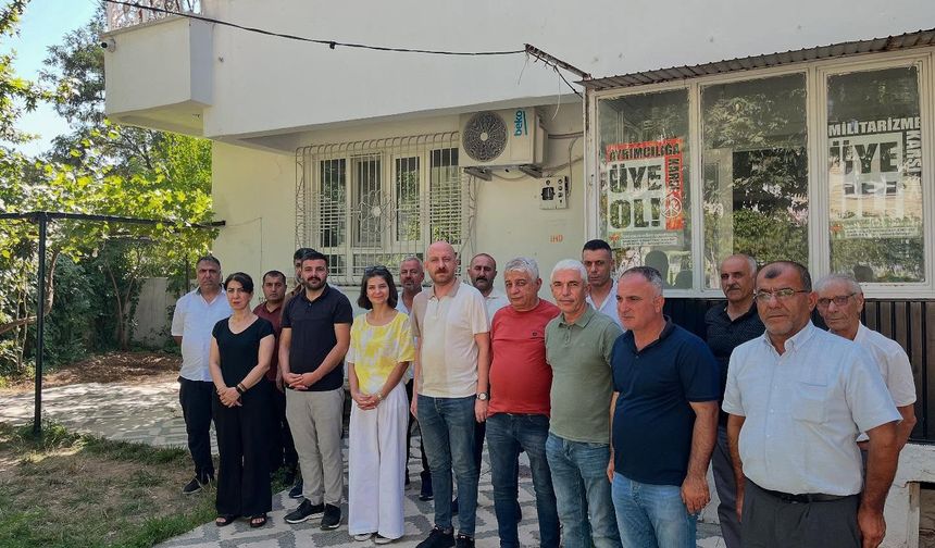 GENEL-İŞ’TEN İHD’YE TEBRİK ZİYARETİ
