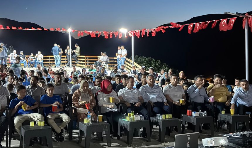 Kozluk Kalesi’nde Yıldızlar Altında Film Keyfi