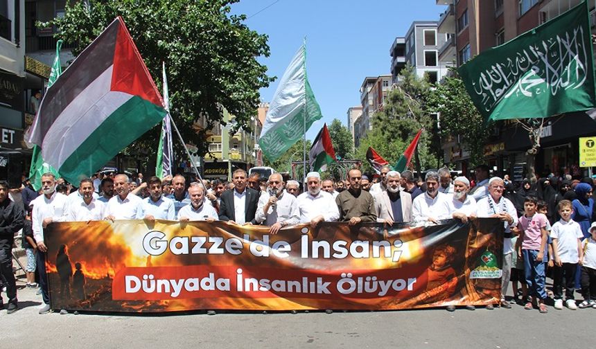 Peygamber Sevdalılarından karikatür tepkisi: Rezaletin adı İslam düşmanlığıdır