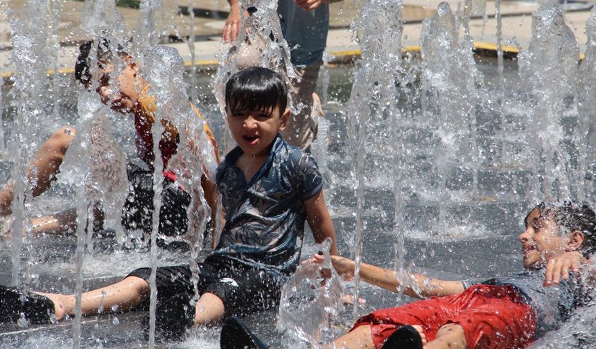 ÇOCUKLARIN SERİNLEME ADRESİ: SÜS HAVUZLARI