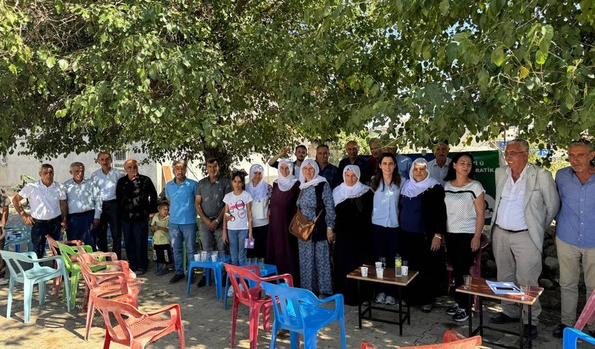 DEM Parti Beşiri’de Halkla Buluştu