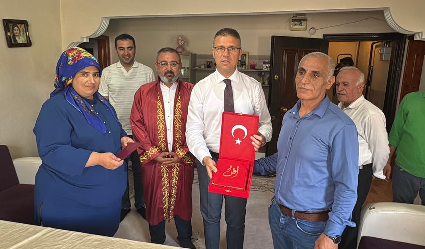 Kaymakam ikna etti, 19 yıl sonra nikah masasına oturdu