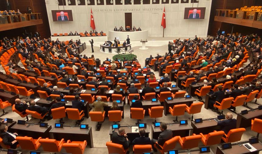 Özgür Özel'e ait yeni dokunulmazlık dosyası TBMM'de