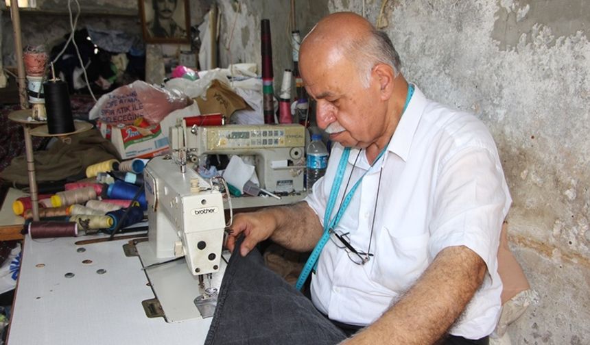72 yaşındaki Mardinli terzi ustası, 64 yıldır aynı mesleğe devam ediyor