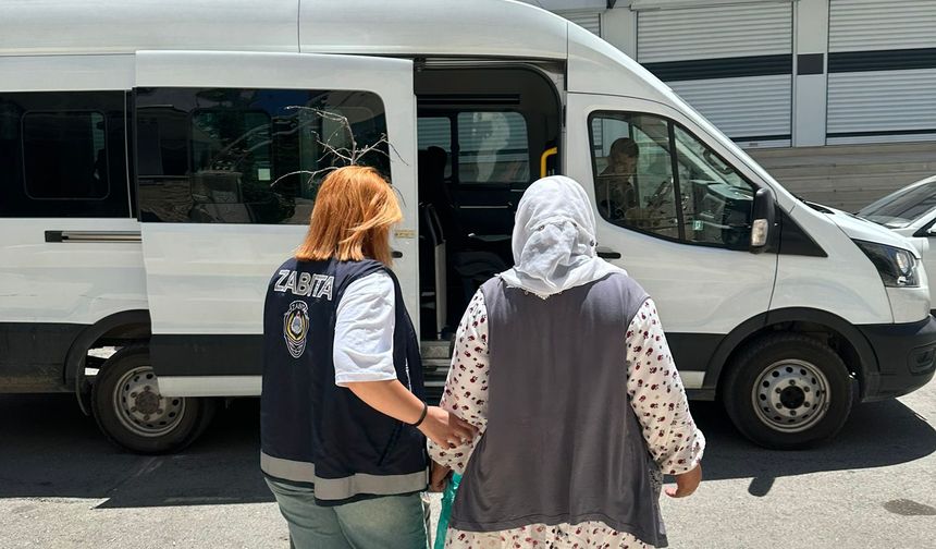 Dilencilere ve Trafik Işıklarındaki Çocuklara Sıkı Denetim