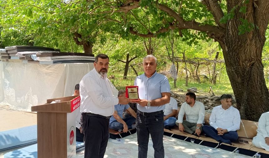 Hafızlık Yolculuğuna Destek Olanlara Anlamlı Teşekkür