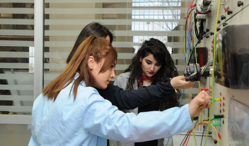 BATMAN ÜNİVERSİTESİ AKADEMİK BAŞLIYOR