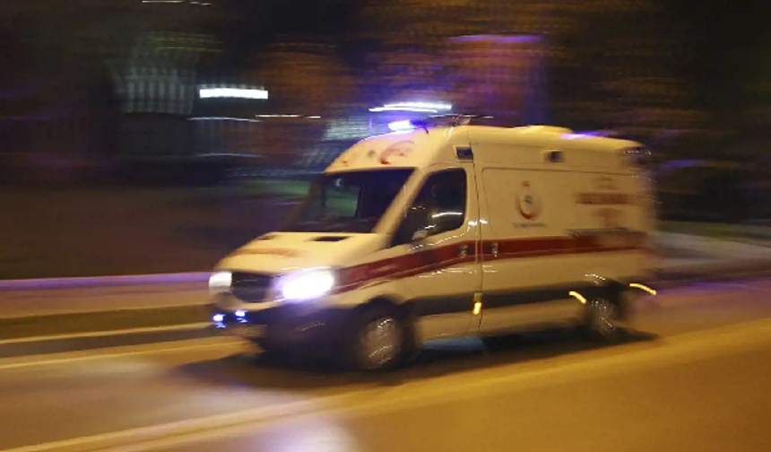 Adıyaman’da minibüs ile otomobil çarpıştı: 10 yaralı