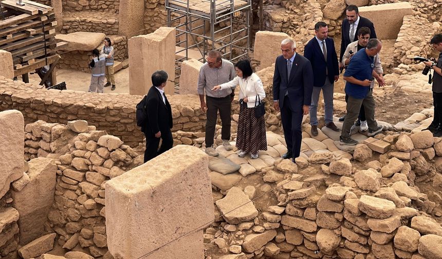 Göbeklitepe'de Neolitik Çağ'ın ritüellerine ışık tutacak insan heykeli bulundu