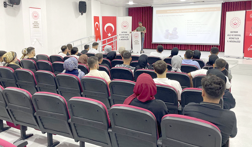 Batman'da 'evlilik öncesi eğitim' programı gerçekleştirildi