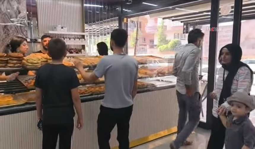 Kandil günü pastaneden bedava ikram