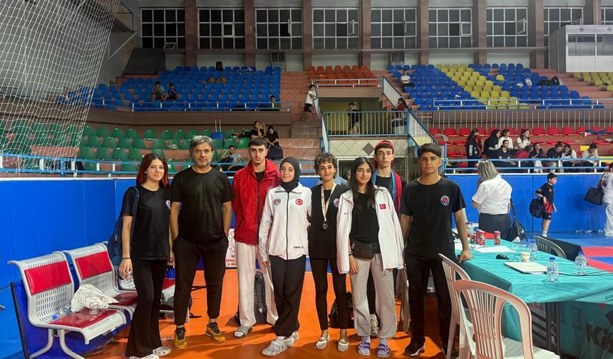 Batmanlı Karatecilerden Uluslararası Arenada Çifte Zafer!