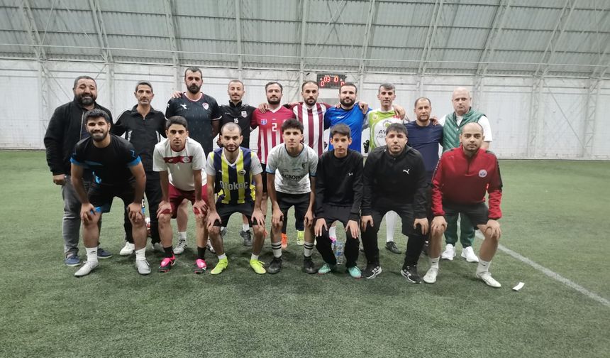 BATMAN İESK, ELAZIĞ'DA FUTBOLCU SEÇMELERİ YAPTI