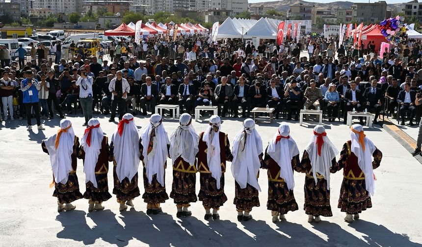 Kozluk’ta Doğa ve Kültür Buluştu: Şehr-i Zor Festivali’ne Yoğun İlgi