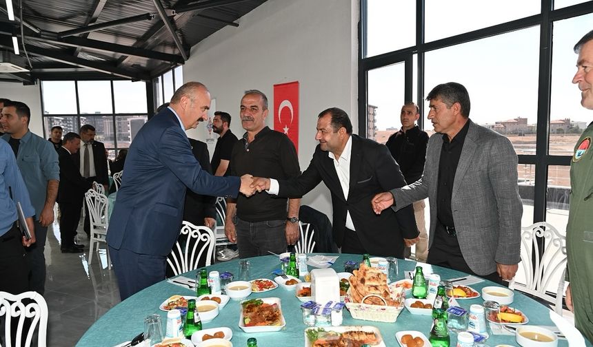 Batman Valisi Canalp: “Muhtarlarımızın da Bir Evi Var!”