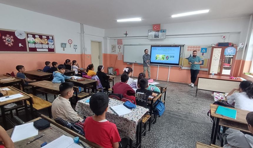 ÖĞRENCİLERE “SIFIR ATIK” EĞİTİMİ